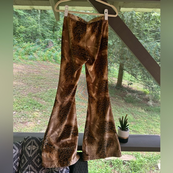 SPELL Savannah Bells - Picture 2 of 4